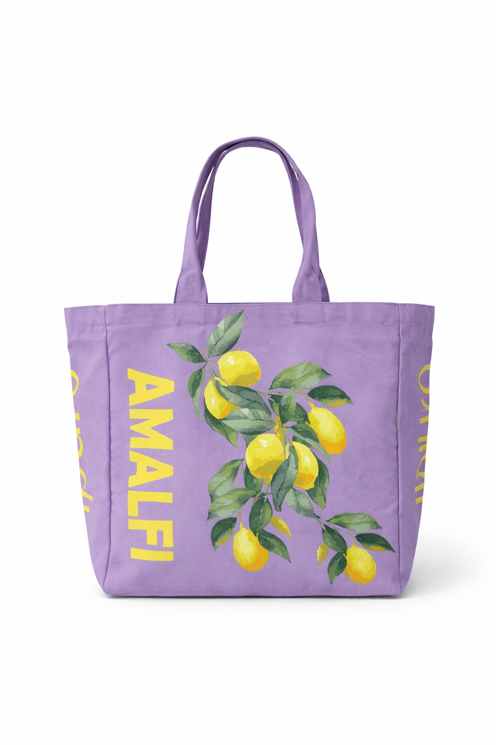 Die LIMITED EDITION ipuro x AMALFI Canvas Tasche von ipuro zeigt ein lavendelfarbenes Design mit "AMALFI" in gelben Buchstaben und Zitronengrafik, inspiriert von den frischen Düften des ipuro Amalfi Raumduftes.