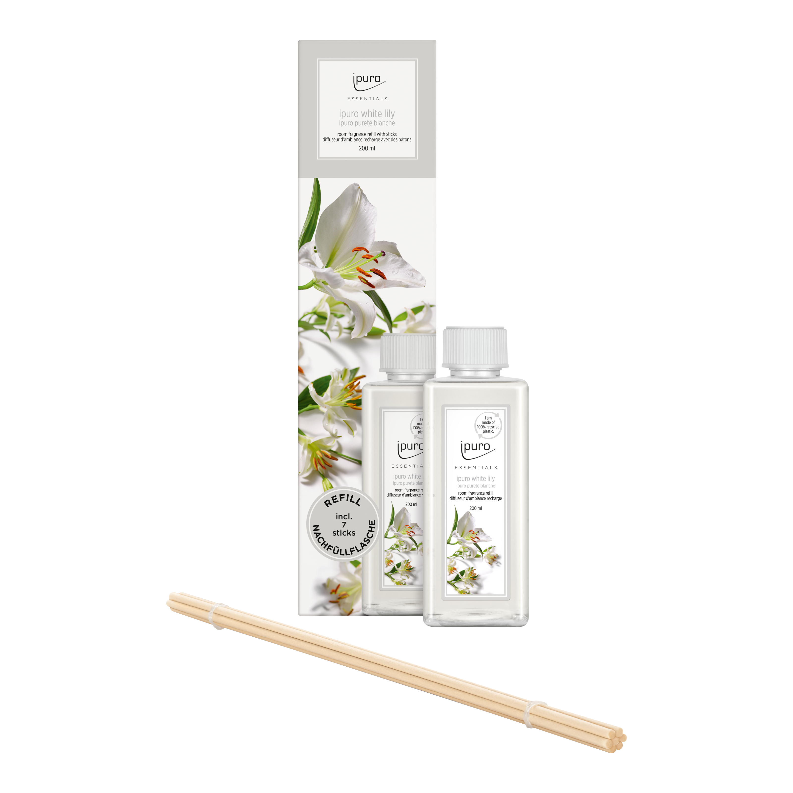 Das ipuro ESSENTIALS Raumduft-Nachfüller-Set Weiße Lilie besteht aus zwei klaren Nachfüllflaschen und Naturrohrstäbchen und bietet einen blumigen Duft mit sanften Maiglöckchen- und Weißblütennoten.