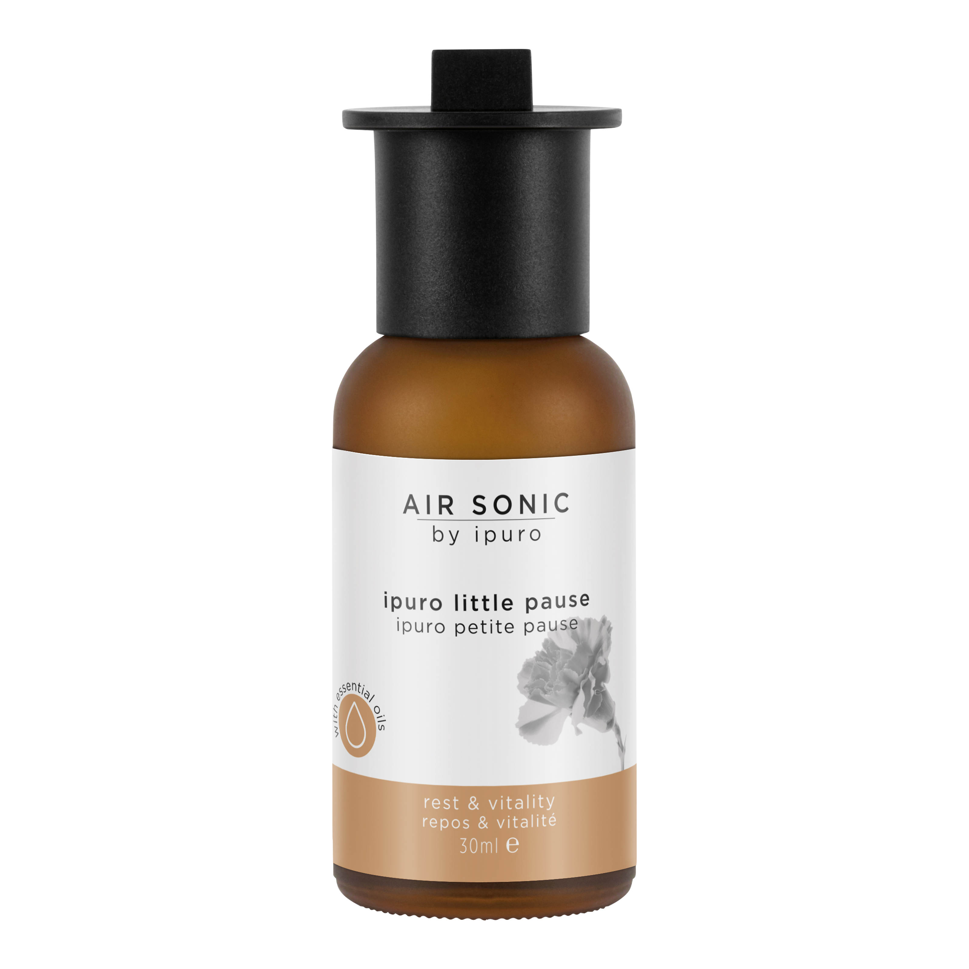 Eine kleine braune Flasche AIR SONIC ipuro little pause Duftöl von ipuro hat ein weißes englisches und französisches Etikett mit Blumenmuster und einen schwarzen Verschluss.