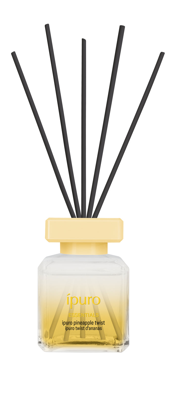Der ipuro ESSENTIALS Ananas Twist Reed Diffuser wird in einer Glasflasche mit gelber Flüssigkeit, fünf schwarzen Stäbchen und einer gelben Kappe geliefert. Sein Etikett hebt einen tropischen Duft mit Ananas-Kokosnuss-Noten für ein erfrischendes Erlebnis hervor.